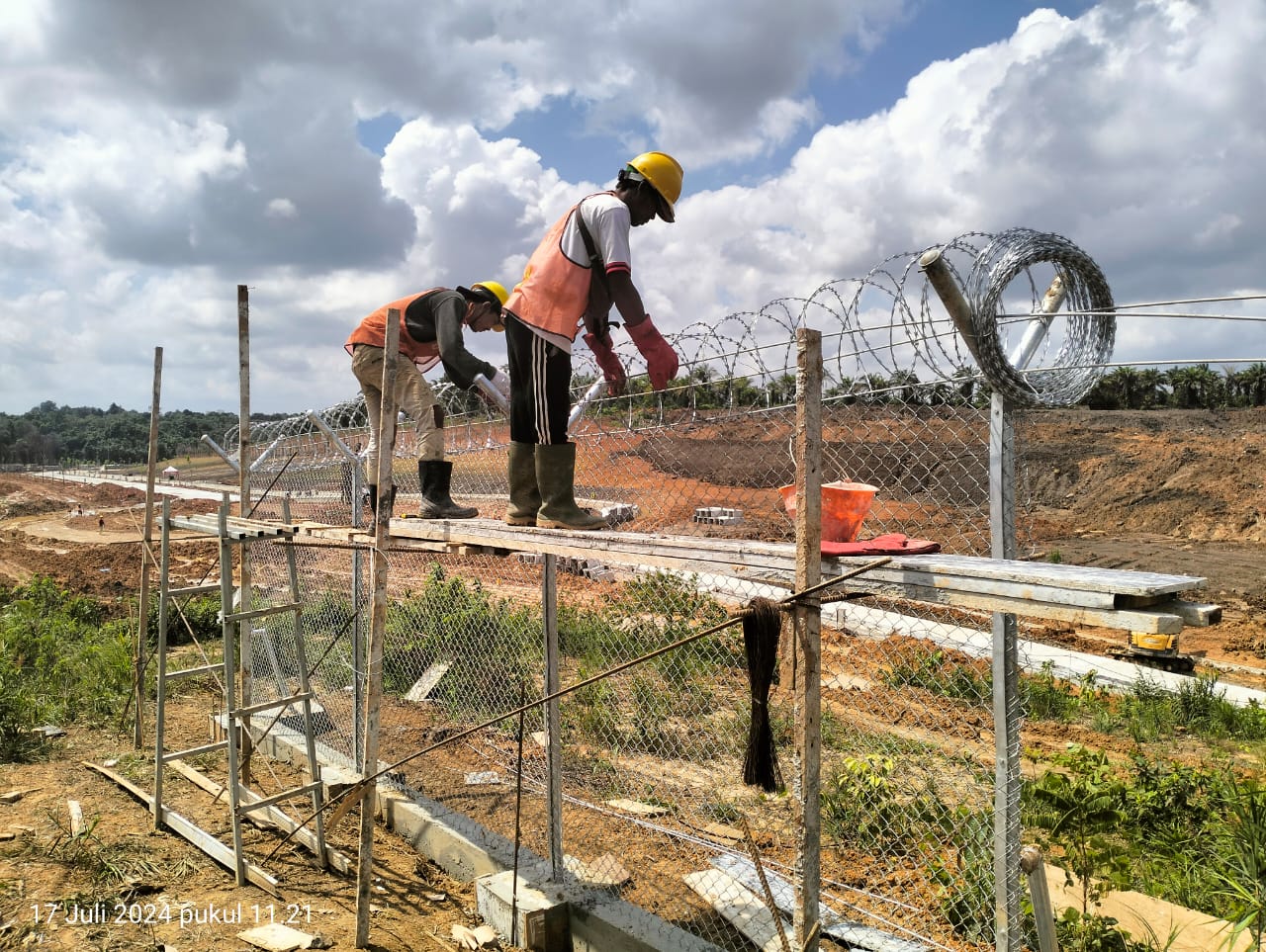 Proyek Produksi & Pemasangan Beton Infrastruktur IKN - Dokumentasi 1